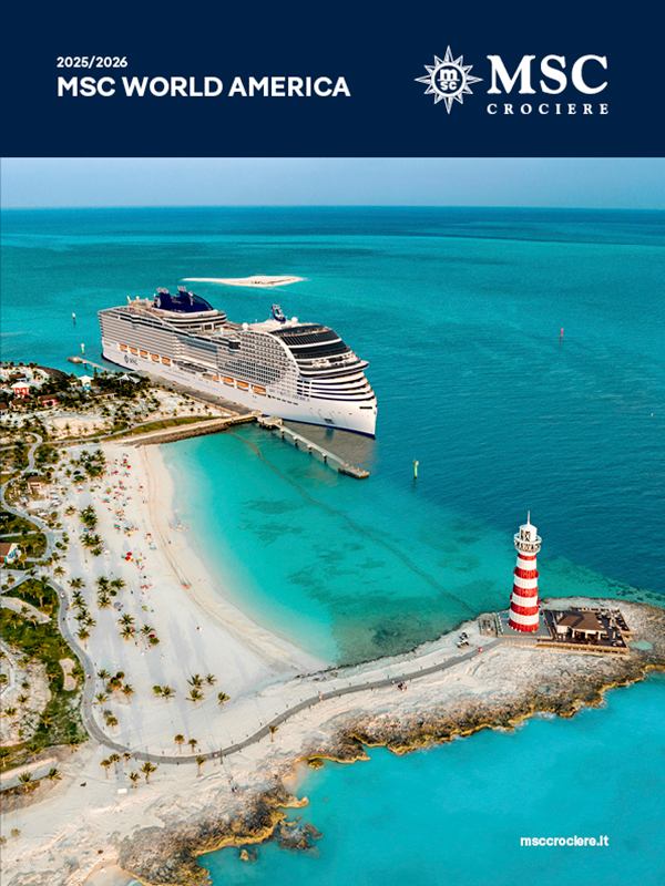 Nave MSC Cruises in una baia tropicale e sulla spiaggia | MSC Crociere
