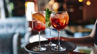Delightful cocktails served on a tray, inviting you to unwind and savour the moment | MSC Cruises