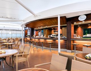 Geräumiges Restaurant mit einer warmen Atmosphäre und köstlichen Gerichten | MSC Cruises