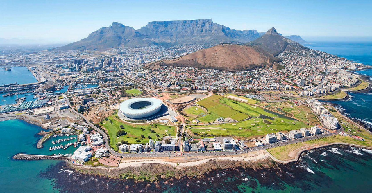 Green spaces and buildings on an island in the bay of Cape Town | MSC Cruises