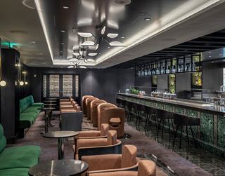 Un bar contemporáneo que ofrece una experiencia de cóctel única en un ambiente acogedor | MSC Cruceros