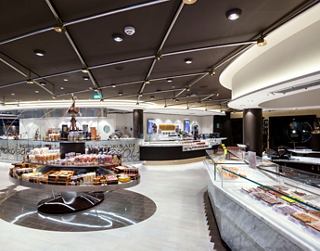 Modern restaurant featuring a variety of dishes and an inviting interior | MSC Cruises