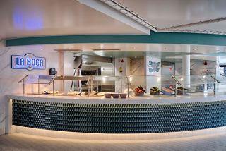 La Boca Grill on MSC World America offers fresh food and fruit in a vibrant setting | MSC Cruises