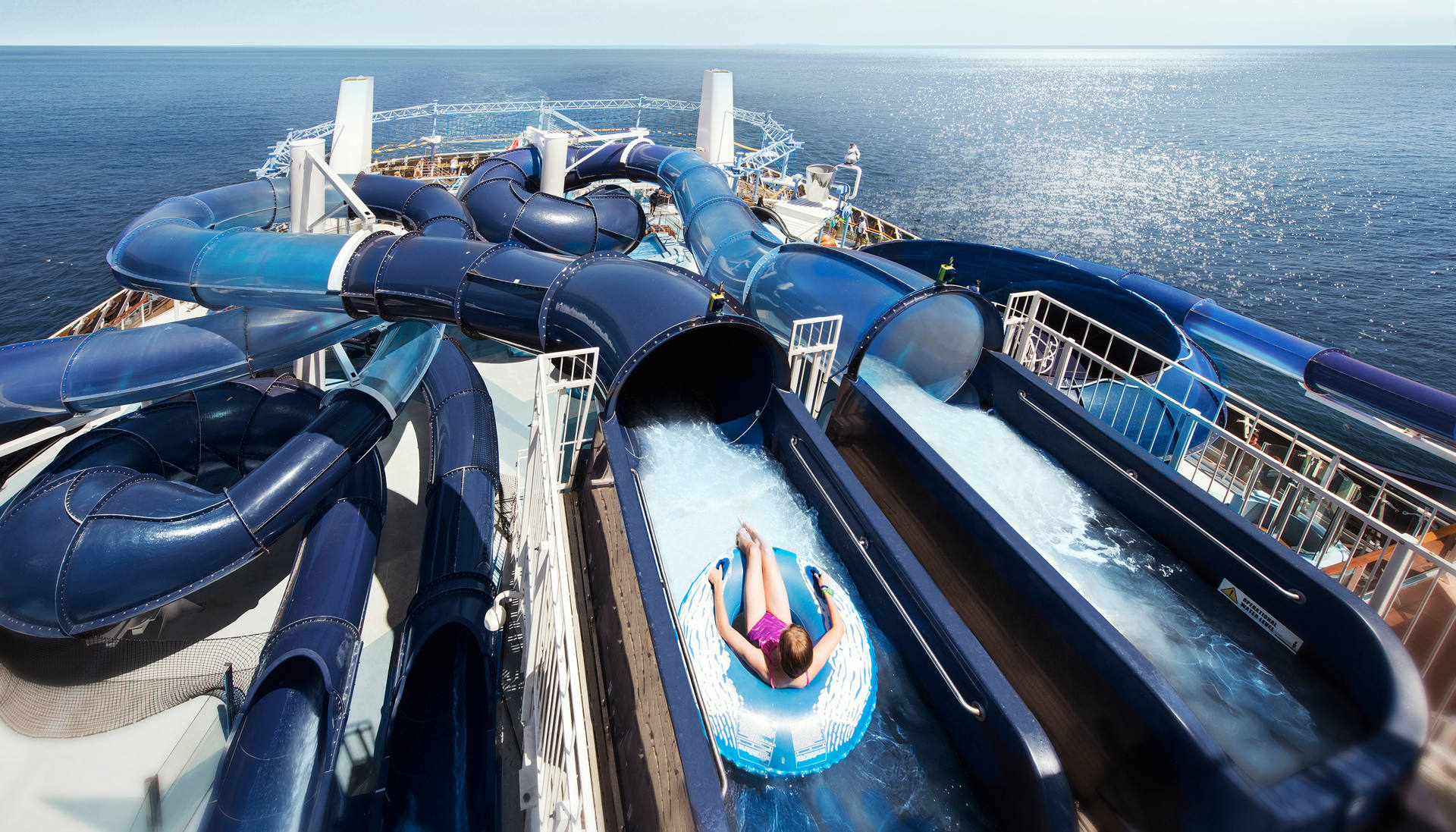 Polar Aquapark with waterslides on MSC Meraviglia surrounded by the open sea | MSC Cruises