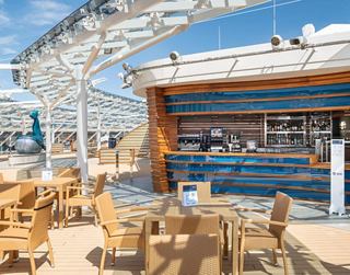 MSC Yacht Club Grill Bar, MSC Virtuosa | MSC Cruises