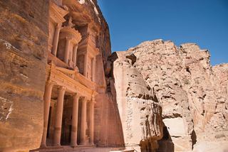 Architecture ancienne à Pétra, mettant en valeur la riche histoire de la Jordanie et ses paysages époustouflants | MSC Cruises