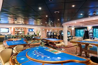El casino de MSC Lirica ofrece entretenimiento y juegos al estilo de Las Vegas | MSC Cruceros
