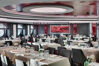 A welcoming dining area in the Seashore Restaurant, featuring elegantly set tables and modern decor | MSC Cruises