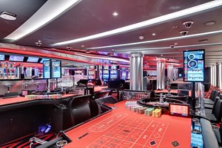 Open-air seating with tables set for outdoor dining | MSC Cruises