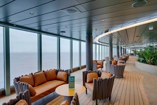 Sunlit spa lounge with water features and loungers | MSC Cruises