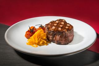 A gourmet beef filet mignon served with seasonal vegetables and a rich sauce | MSC Cruises