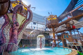 El vibrante parque acuático Pirates Cove cuenta con emocionantes atracciones acuáticas y un ambiente juguetón para todas las edades | MSC Cruceros