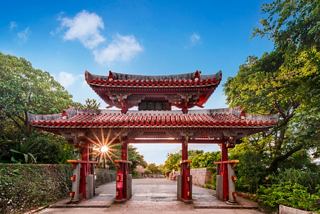 Il gate Shureimon, simbolo di Naha, accoglie i visitatori per esplorare la bellezza del ricco patrimonio giapponese | MSC Crociere