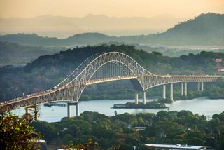 El Puente de las Américas conecta las costas de Panamá, rodeado de naturaleza y agua | MSC Cruceros