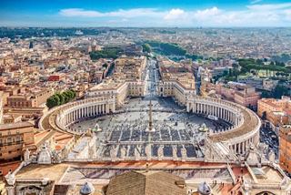 Aerial view of St. Peter's Basilica and the surrounding square in Rome, Italy, showcasing stunning architecture | MSC Cruises