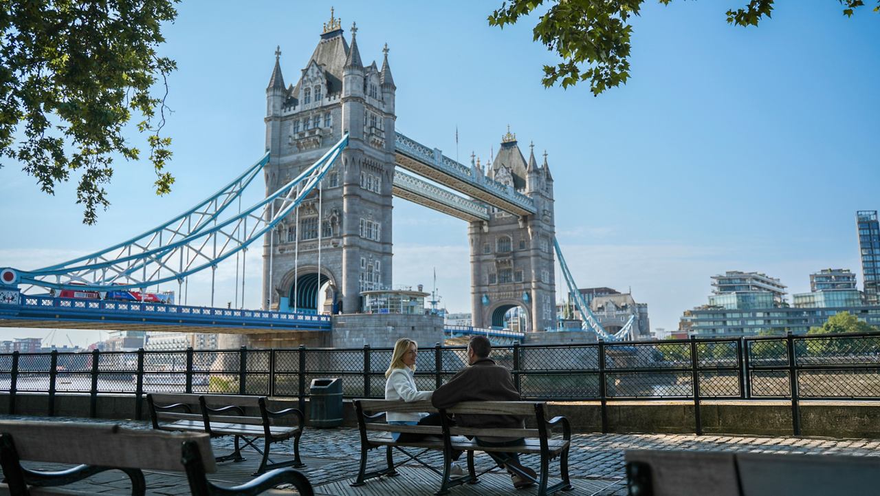 Die Tower Bridge in London erhebt sich majestätisch über die Themse | MSC Cruises