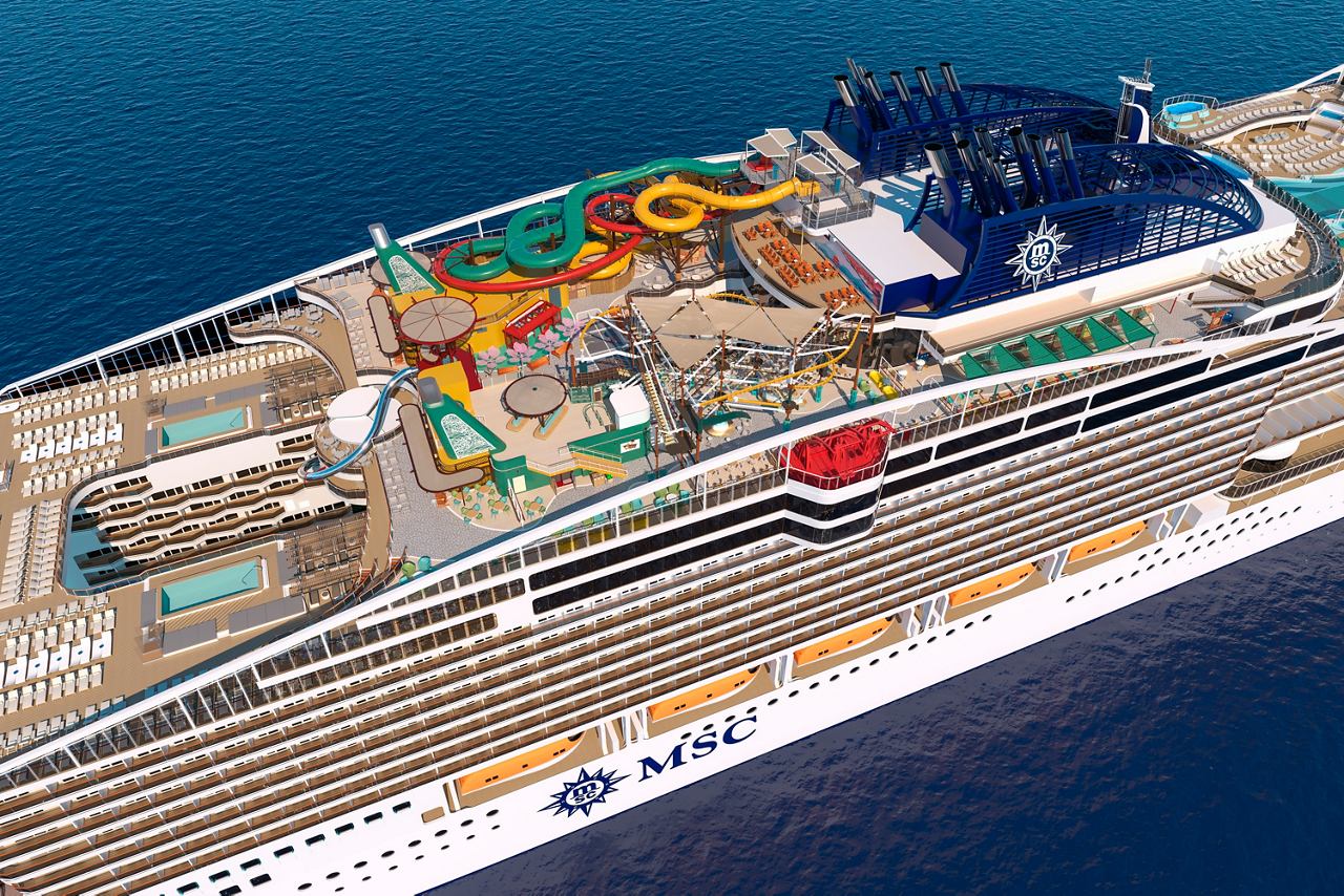 Luftaufnahme des MSC World Asia mit Freizeitmöglichkeiten auf dem Deck | MSC Cruises