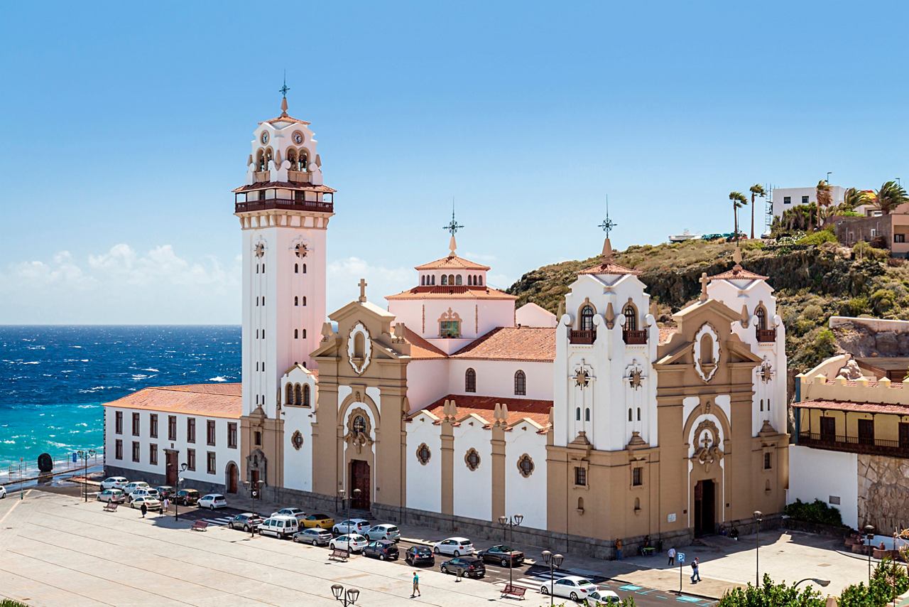 Candelaria Church in Santa Cruz de Tenerife with the sea and sky in the background | MSC Cruises