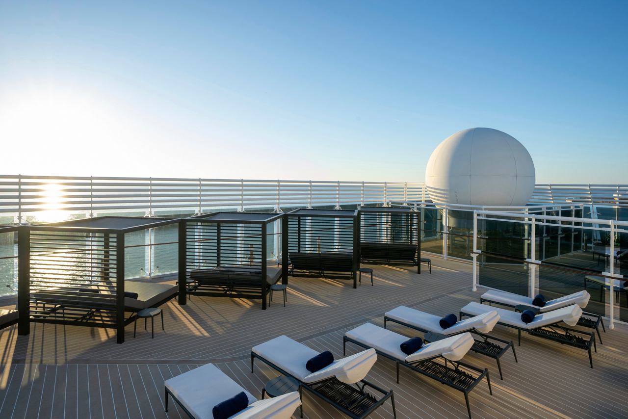 Sundeck & Pool, MSC Yacht Club | MSC Cruises