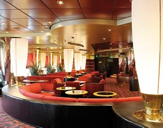 Restaurant And Bar Pigalle Lounge, MSC Poesia | MSC Cruises